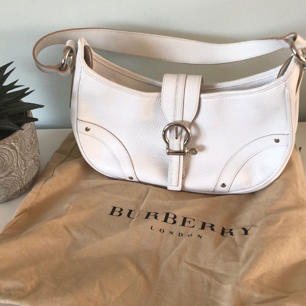 AUTHENTIC Burberry white leather purse